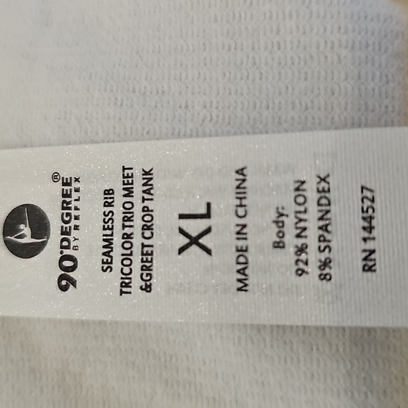NWT 90 Degree by Reflex 3 pack Seamless Crop Tops. Satellite, White & Black XL - Picture 12 of 13